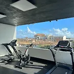 New! Luxury Condo With Plunge Pool & Home Theater
