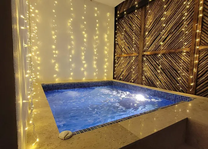 New! Luxury Condo With Plunge Pool & Home Theater