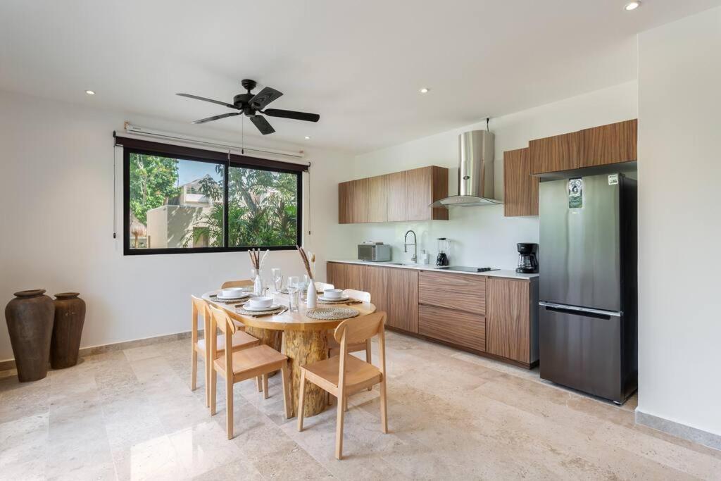 New! Luxury With Plunge Pool & Theater Apartment