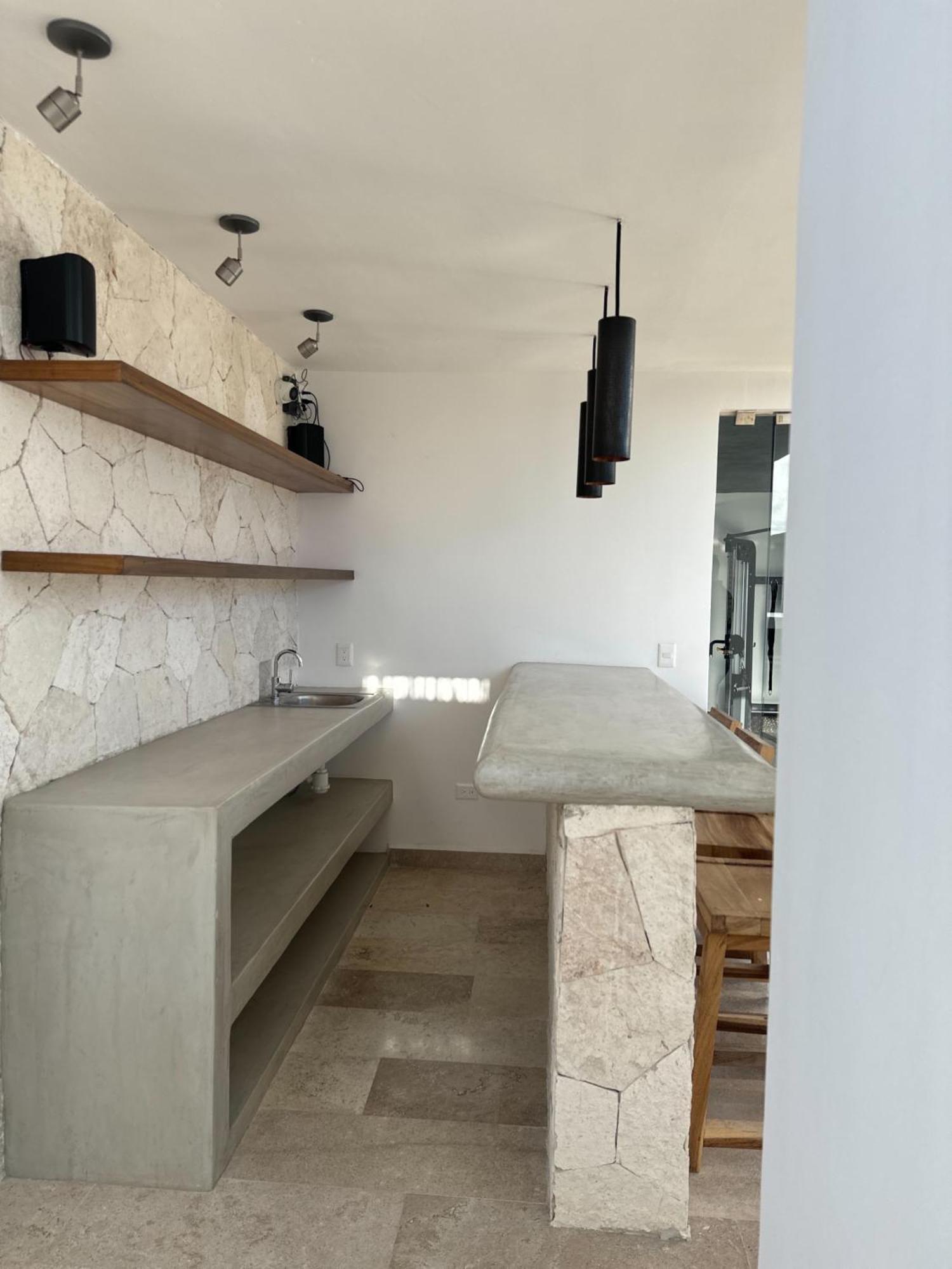 New! Luxury With Plunge Pool & Theater *